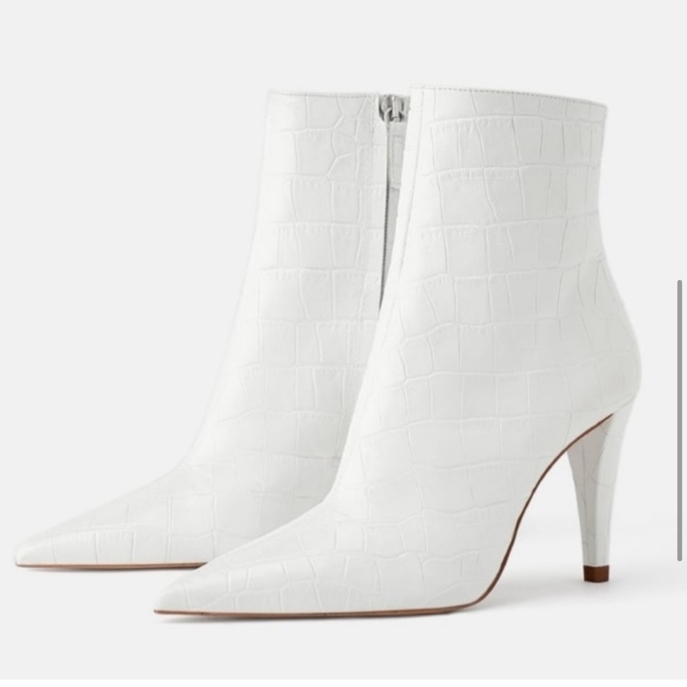 NWOT Leather Embossed Zara Bootie